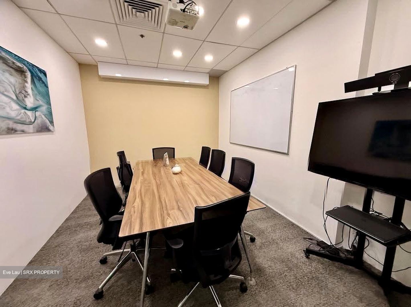 John Hancock Tower (D1), Office #611827811